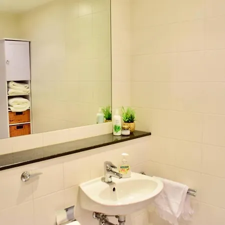 Stylish & Contemporary City Centre In Smithfield * Дублин