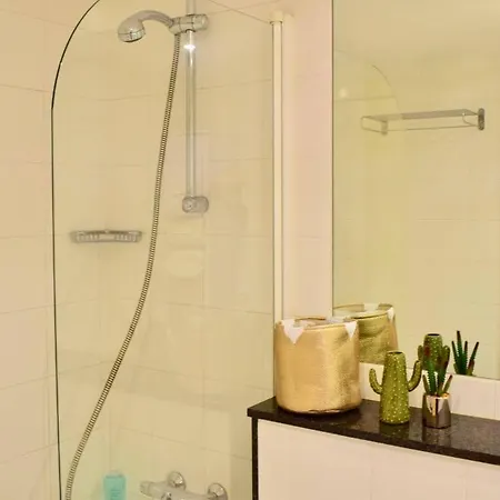 Stylish & Contemporary City Centre In Smithfield